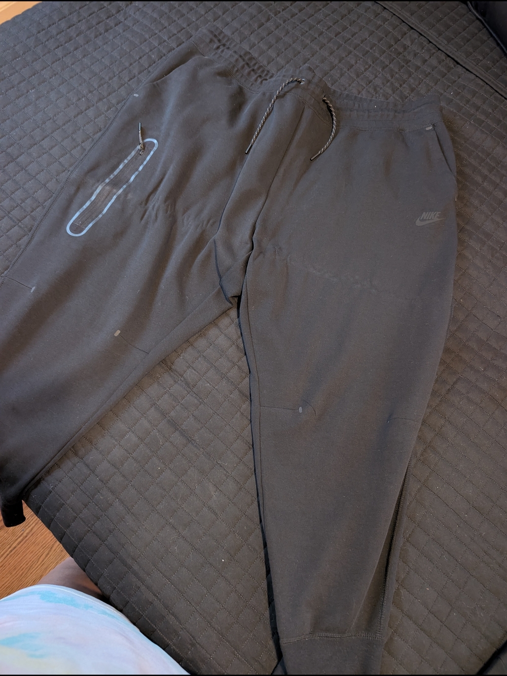 Nike Black Tech Women's Jogger
